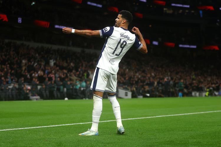 意甲传统强队状态观察 起伏与调整并存