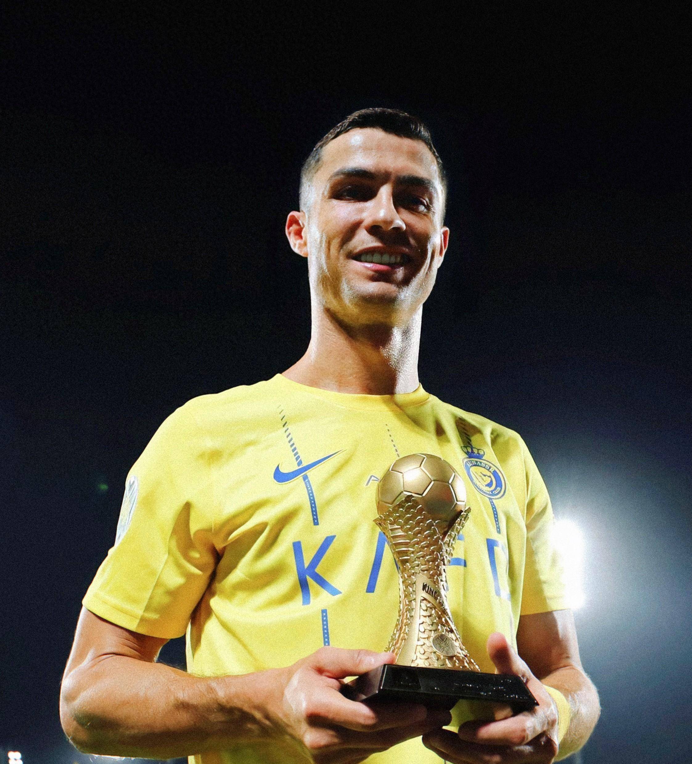 内维尔：曼联需要熟悉英超且能承压的主帅